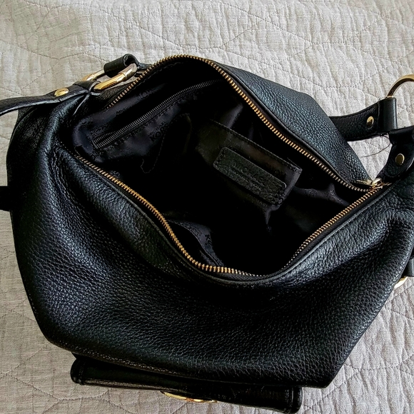 Michael Kors shoulder black leather purse - Picture 7 of 9